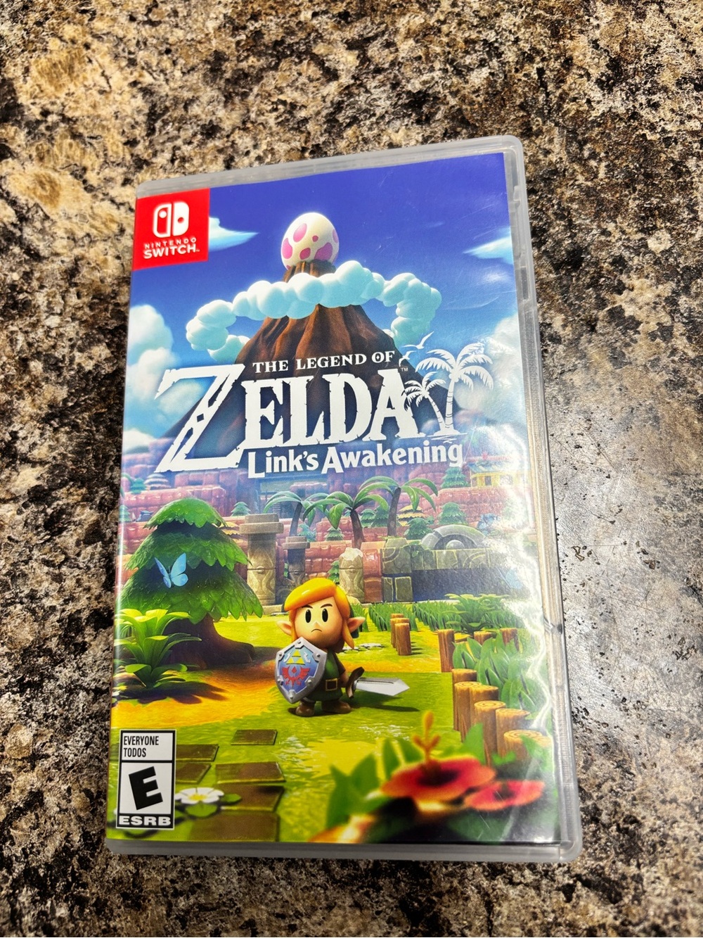 The Legend of Zelda: Link's Awakening - Nintendo Switch (Blue Case Art)